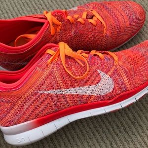 Women’s Nike Free TR flyknit